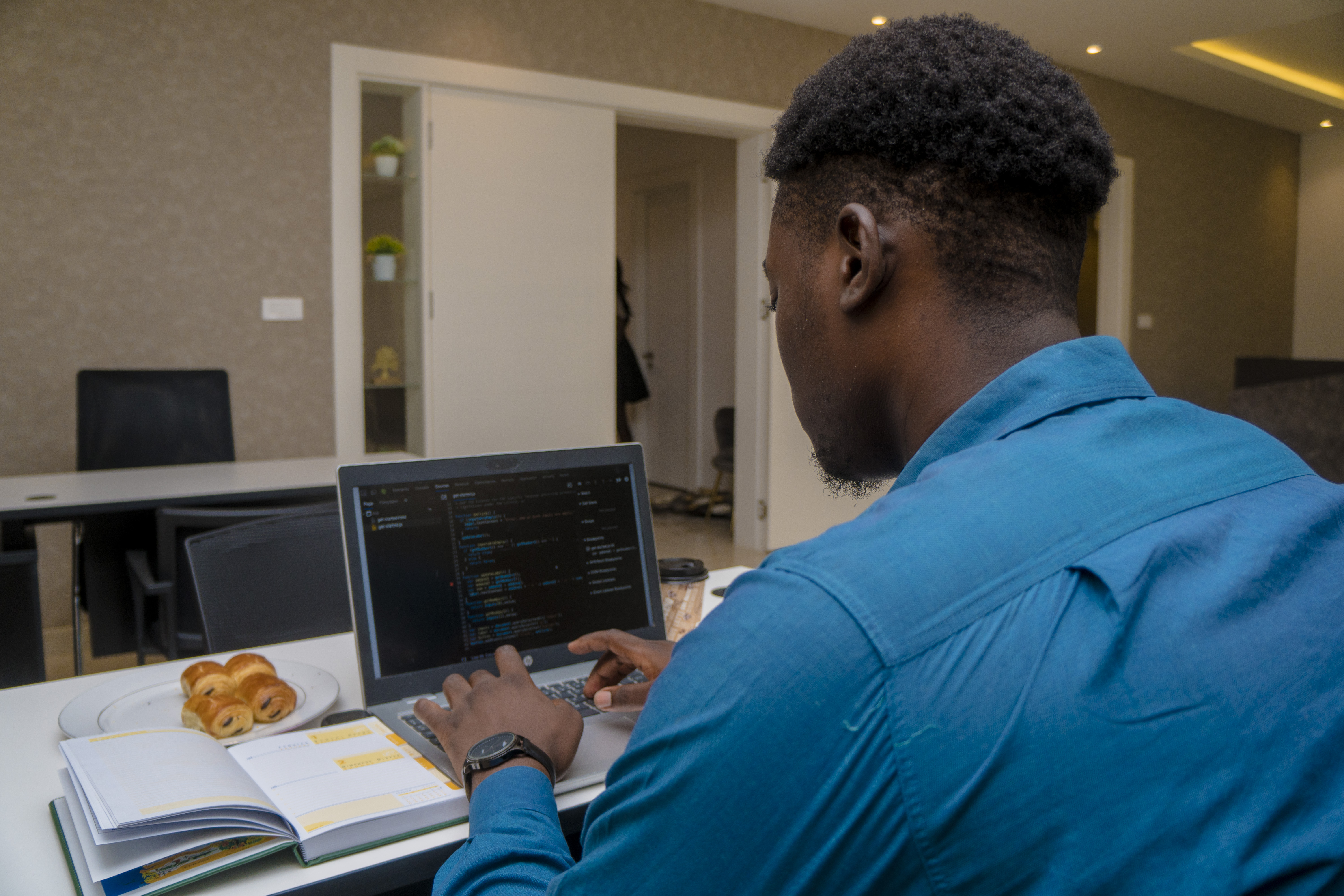 Génie logiciel et réseaux : le binôme au cœur de l’innovation numérique en Afrique